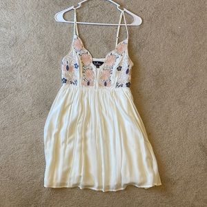 Lulus | Floral Embroidered Dress